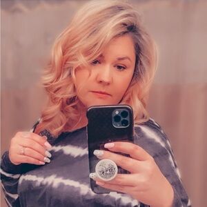 Meet your Posher, Shaina